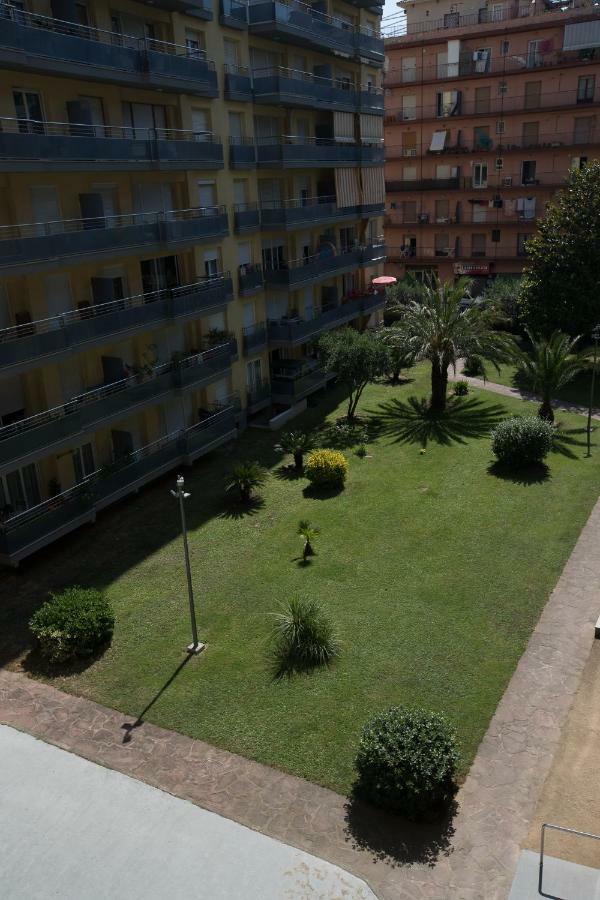 Apartamento Cerca Del Mar Blanes Exterior foto